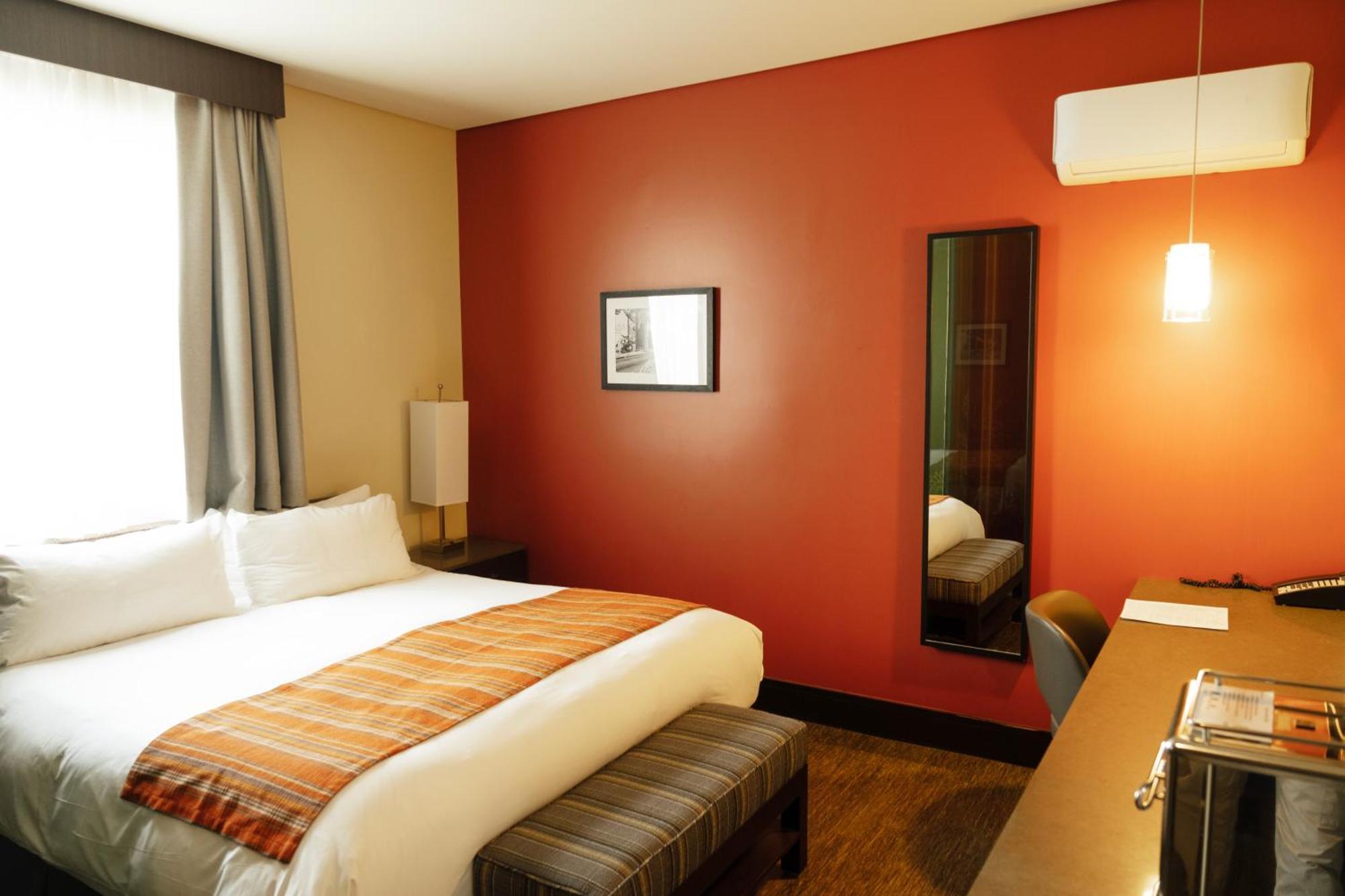 Hotel Sirtaj - Beverly Hills 4*